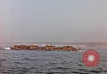 Image des péniches de débarquement de l'infanterie Normandie France, 1944, de la seconde 40 séquences d'archives historiques vidéo 65675058882