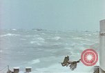 Image des péniches de débarquement de l'infanterie Normandie France, 1944, de la seconde 9 séquences d'archives historiques vidéo 65675058883