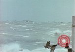 Image des péniches de débarquement de l'infanterie Normandie France, 1944, de la seconde 10 séquences d'archives historiques vidéo 65675058883