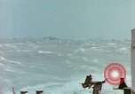 Image des péniches de débarquement de l'infanterie Normandie France, 1944, de la seconde 11 séquences d'archives historiques vidéo 65675058883