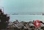 Image des péniches de débarquement de l'infanterie Normandie France, 1944, de la seconde 22 séquences d'archives historiques vidéo 65675058883