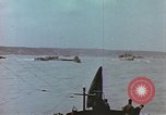 Image des péniches de débarquement de l'infanterie Normandie France, 1944, de la seconde 29 séquences d'archives historiques vidéo 65675058883