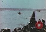 Image des péniches de débarquement de l'infanterie Normandie France, 1944, de la seconde 39 séquences d'archives historiques vidéo 65675058883