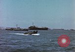 Image des péniches de débarquement de l'infanterie Normandie France, 1944, de la seconde 60 séquences d'archives historiques vidéo 65675058883