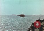 Image des péniches de débarquement de l'infanterie 'Océan Atlantique, 1944, de la seconde 11 séquences d'archives historiques vidéo 65675058884