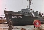Image bateau de patrouille Normandie France, 1944, de la seconde 5 séquences d'archives historiques vidéo 65675058886