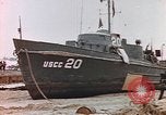 Image bateau de patrouille Normandie France, 1944, de la seconde 10 séquences d'archives historiques vidéo 65675058886
