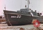 Image bateau de patrouille Normandie France, 1944, de la seconde 11 séquences d'archives historiques vidéo 65675058886