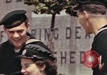 Image des soldats américains Conseil de péniches de débarquement au port anglais l'Angleterre, 1944, de la seconde 9 séquences d'archives historiques vidéo 65675058887