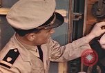 Immagine di Le guardie costiere officer Normandia Francia, 1944, secondo 13 filmato di repertorio 65675058895