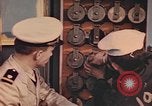Immagine di Le guardie costiere officer Normandia Francia, 1944, secondo 28 filmato di repertorio 65675058895
