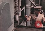 Immagine di Le guardie costiere officer Normandia Francia, 1944, secondo 45 filmato di repertorio 65675058895