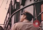 Immagine di Le guardie costiere officer Normandia Francia, 1944, secondo 56 filmato di repertorio 65675058895