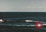 Immagine di Formazione anfibio Oceano Pacifico, 1943, secondo 10 filmato di repertorio 65675058901
