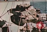 Immagine di Formazione anfibio Oceano Pacifico, 1943, secondo 14 filmato di repertorio 65675058901