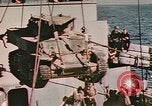 Immagine di Formazione anfibio Oceano Pacifico, 1943, secondo 17 filmato di repertorio 65675058901