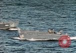 Immagine di Formazione anfibio Oceano Pacifico, 1943, secondo 54 filmato di repertorio 65675058901