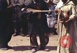 Immagine di Segno rivolto verso le principali città del mondo Casablanca in Marocco, 1944, secondo 20 filmato di repertorio 65675058907