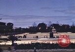 Immagine di Segno rivolto verso le principali città del mondo Casablanca in Marocco, 1944, secondo 35 filmato di repertorio 65675058907