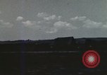 Standbild US Army Biwak in Italien während Zweiten Weltkrieg Maragliana Italien, 1944, aus Sekunde 33 historischem Filmmaterial Videoclip 65675058909