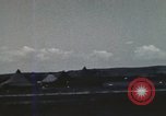 Standbild US Army Biwak in Italien während Zweiten Weltkrieg Maragliana Italien, 1944, aus Sekunde 45 historischem Filmmaterial Videoclip 65675058909