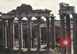 Standbild Ruinen des Forum Romanum Rom Italien, 1944, aus Sekunde 14 historischem Filmmaterial Videoclip 65675058910