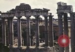 Standbild Ruinen des Forum Romanum Rom Italien, 1944, aus Sekunde 16 historischem Filmmaterial Videoclip 65675058910