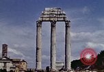 Standbild Ruinen des Forum Romanum Rom Italien, 1944, aus Sekunde 26 historischem Filmmaterial Videoclip 65675058910
