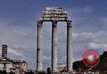 Standbild Ruinen des Forum Romanum Rom Italien, 1944, aus Sekunde 27 historischem Filmmaterial Videoclip 65675058910