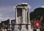 Standbild Ruinen des Forum Romanum Rom Italien, 1944, aus Sekunde 35 historischem Filmmaterial Videoclip 65675058910