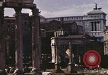 Standbild Ruinen des Forum Romanum Rom Italien, 1944, aus Sekunde 41 historischem Filmmaterial Videoclip 65675058910