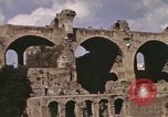 Standbild Ruinen des Forum Romanum Rom Italien, 1944, aus Sekunde 45 historischem Filmmaterial Videoclip 65675058910