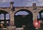 Standbild Ruinen des Forum Romanum Rom Italien, 1944, aus Sekunde 53 historischem Filmmaterial Videoclip 65675058910