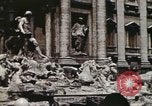 Standbild American Army Air Forces officers in Rom während Zweiten Weltkrieg Rom Italien, 1944, aus Sekunde 19 historischem Filmmaterial Videoclip 65675058911