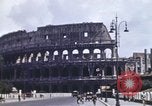 Standbild American Army Air Forces officers in Rom während Zweiten Weltkrieg Rom Italien, 1944, aus Sekunde 40 historischem Filmmaterial Videoclip 65675058911
