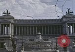 Standbild Palazzo Venezia und Piazza Venezia Rom Italien, 1944, aus Sekunde 19 historischem Filmmaterial Videoclip 65675058912