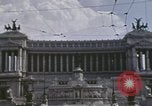 Standbild Palazzo Venezia und Piazza Venezia Rom Italien, 1944, aus Sekunde 20 historischem Filmmaterial Videoclip 65675058912