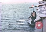 Standbild amerikanische Soldaten Pazifik, 1945, aus Sekunde 36 historischem Filmmaterial Videoclip 65675058914