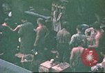 Standbild amerikanische Soldaten Pazifik, 1945, aus Sekunde 59 historischem Filmmaterial Videoclip 65675058914