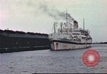 Standbild amerikanische Soldaten Hawaii USA, 1945, aus Sekunde 11 historischem Filmmaterial Videoclip 65675058916