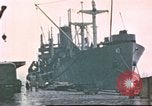 Standbild Liberty Schiffe Hawaii USA, 1945, aus Sekunde 13 historischem Filmmaterial Videoclip 65675058917
