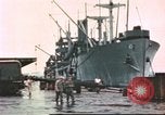 Standbild Liberty Schiffe Hawaii USA, 1945, aus Sekunde 34 historischem Filmmaterial Videoclip 65675058917