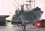 Standbild Liberty Schiffe Hawaii USA, 1945, aus Sekunde 37 historischem Filmmaterial Videoclip 65675058917
