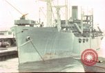 Standbild Liberty Schiffe Hawaii USA, 1945, aus Sekunde 54 historischem Filmmaterial Videoclip 65675058917