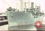 Standbild Liberty Schiffe Hawaii USA, 1945, aus Sekunde 56 historischem Filmmaterial Videoclip 65675058917
