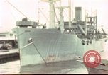 Standbild Liberty Schiffe Hawaii USA, 1945, aus Sekunde 58 historischem Filmmaterial Videoclip 65675058917