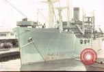 Standbild Liberty Schiffe Hawaii USA, 1945, aus Sekunde 61 historischem Filmmaterial Videoclip 65675058917