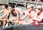 Standbild amerikanische Soldaten Pazifik, 1945, aus Sekunde 42 historischem Filmmaterial Videoclip 65675058919
