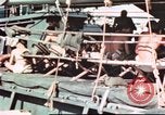 Standbild amerikanische Soldaten Pazifik, 1945, aus Sekunde 61 historischem Filmmaterial Videoclip 65675058919