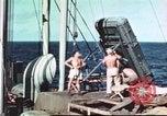 Standbild amerikanische Soldaten Pazifik, 1945, aus Sekunde 27 historischem Filmmaterial Videoclip 65675058920